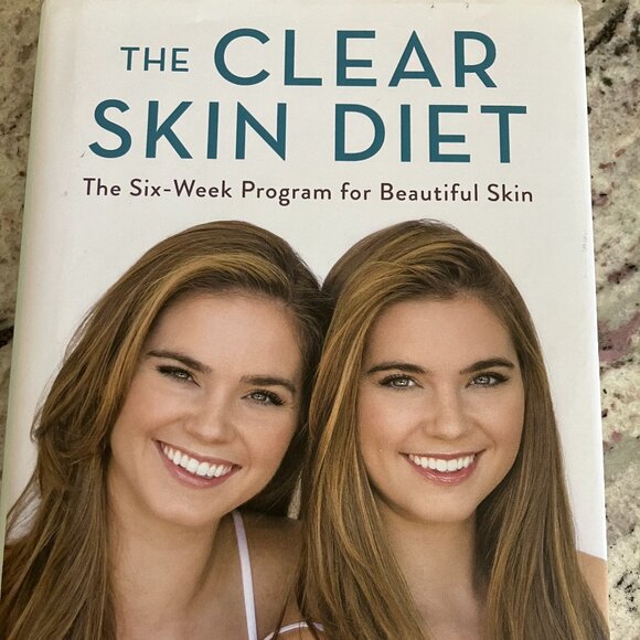 The Clear Skin Diet Hardcover - Picture 1 of 3